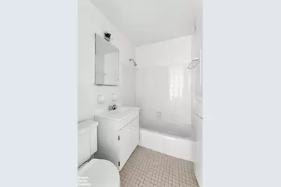 330 E 33rd Street #9A, New York City, NY 10016 - Photo 8