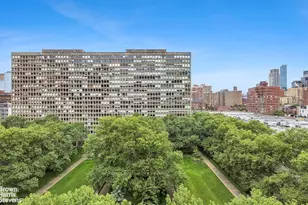 330 E 33rd St, New York City, NY 10016 - Photo 2