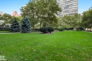 330 E 33rd St, New York City, NY 10016 - Photo 8