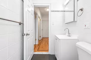 27 W 96th St, New York, NY 10025 - Photo 4