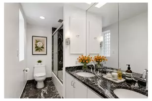 216 E 47th St, New York City, NY 10017 - Photo 8