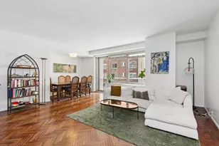 216 E 47th St, New York City, NY 10017 - Photo 2