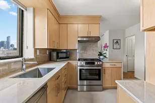 190 E 72nd St, New York City, NY 10021 - Photo 8