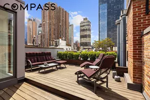 445 W 44th St, New York, NY 10036 - Photo 20