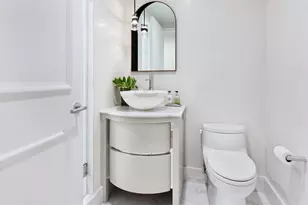610 Park Ave, New York City, NY 10065 - Photo 10