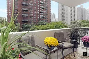 100 W 94th St, New York City, NY 10025 - Photo 6