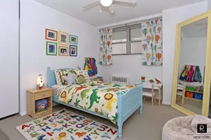 100 W 94th St, New York City, NY 10025 - Photo 6