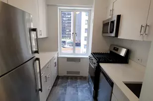 41 W 58th St, New York, NY 10019 - Photo 6