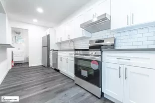 81 1st Pl, Brooklyn, NY 11231 - Photo 2