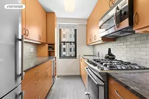 196 E 75th St, New York, NY 10021 - Photo 4