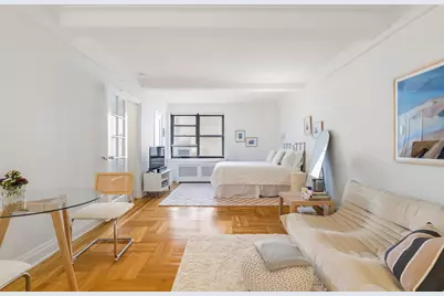 245 E 72nd Street #8-H, New York, NY 10021 - Photo 2