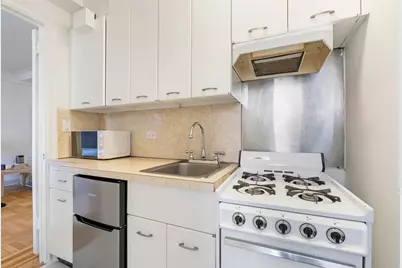 245 E 72nd Street #8-H, New York, NY 10021 - Photo 6