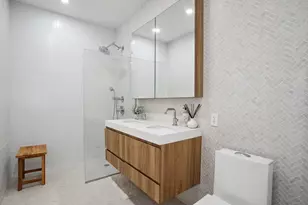 54 Dupont St, New York City, NY 11222 - Photo 10