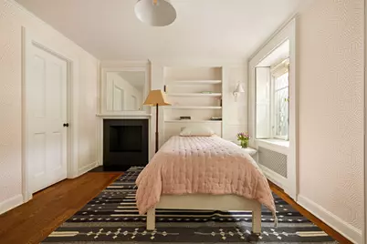 37 W 11th Street, New York, NY 10011 - Photo 22