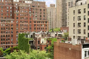 211 W 71st St, New York City, NY 10023 - Photo 6