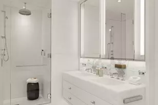 430 E 58th St, New York City, NY 10022 - Photo 10