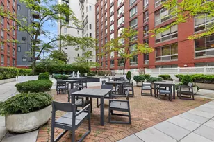 555 W 23rd St, New York City, NY 10011 - Photo 10