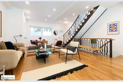 72 Verandah Place, New York City, NY 11201 - Photo 2