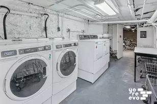 208 E 90th St, New York City, NY 10128 - Photo 10