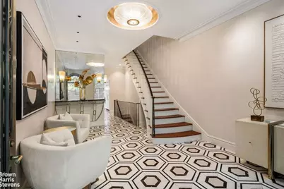 238 1/2 E 83rd Street, New York City, NY 10028 - Photo 4