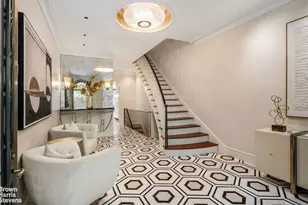 238 1/2 E 83rd St, New York City, NY 10028 - Photo 4