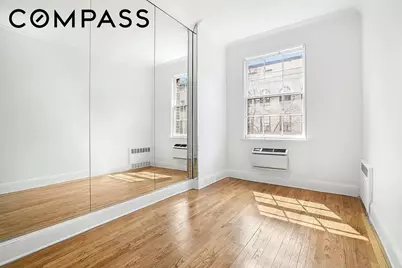 25 E 69th Street #4A, New York City, NY 10021 - Photo 4