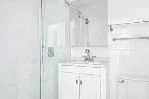 25 E 69th St, New York City, NY 10021 - Photo 4