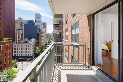 132 E 35th Street #8E, New York City, NY 10016 - Photo 4