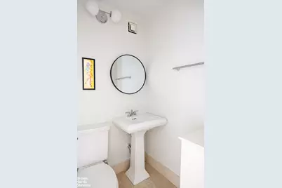 132 E 35th Street #8E, New York, NY 10016 - Photo 8