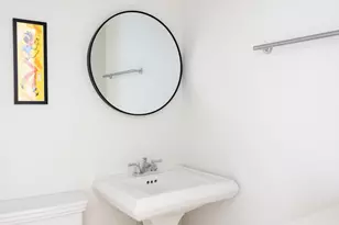 132 E 35th St, New York, NY 10016 - Photo 8