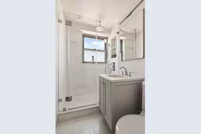 360 E 72nd Street #C2501, New York City, NY 10021 - Photo 8