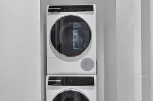 225 E 34th St, New York City, NY 10016 - Photo 8