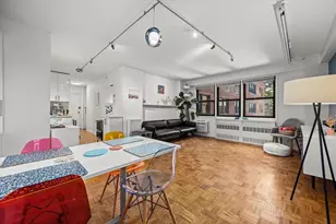 579 W 215th St, New York City, NY 10034 - Photo 4