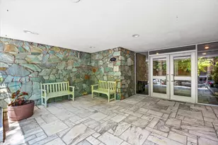 579 W 215th St, New York City, NY 10034 - Photo 14