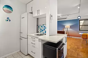 579 W 215th St, New York City, NY 10034 - Photo 6