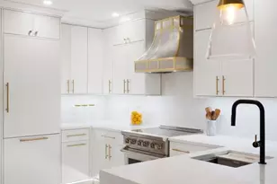 27 W 72nd St, New York City, NY 10023 - Photo 4