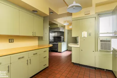 133 E 64th Street #3B, New York, NY 10021 - Photo 10