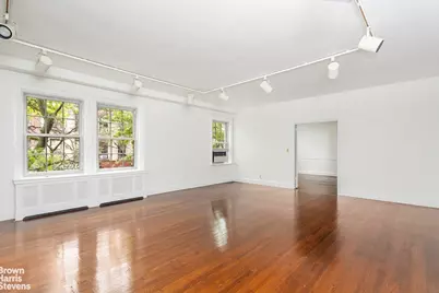 133 E 64th Street #3B, New York, NY 10021 - Photo 2