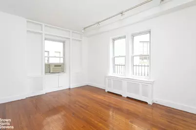 133 E 64th Street #3B, New York, NY 10021 - Photo 4