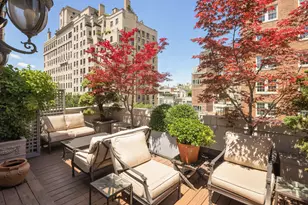 18 E 77th St, New York City, NY 10021 - Photo 2