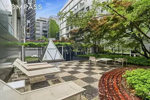 311 W Broadway, New York, NY 10013 - Photo 16