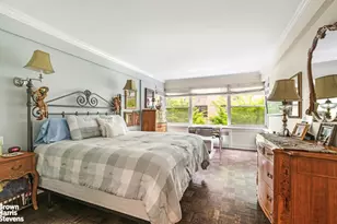 1025 5th Ave, New York City, NY 10028 - Photo 2
