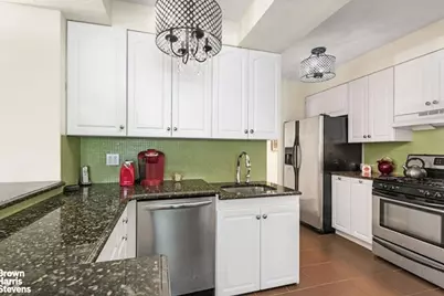 1025 5th Avenue #2G/S, New York City, NY 10028 - Photo 4