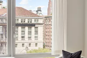 212 W 72nd St, New York City, NY 10023 - Photo 4