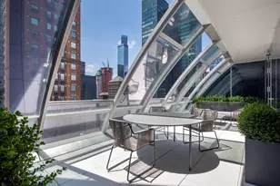 157 W 57th St, New York City, NY 10019 - Photo 2