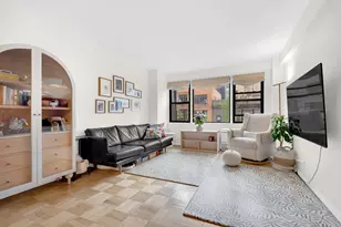 345 E 52nd St, New York, NY 10022 - Photo 1