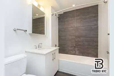 11-05 30th Road #3, New York City, NY 11102 - Photo 4