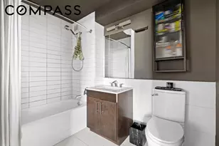 535 W 52nd St, New York City, NY 10019 - Photo 4