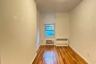 1321 3rd Ave, New York, NY 10021 - Photo 8