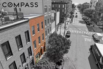 29 Greenpoint Avenue, New York City, NY 11222 - Photo 2